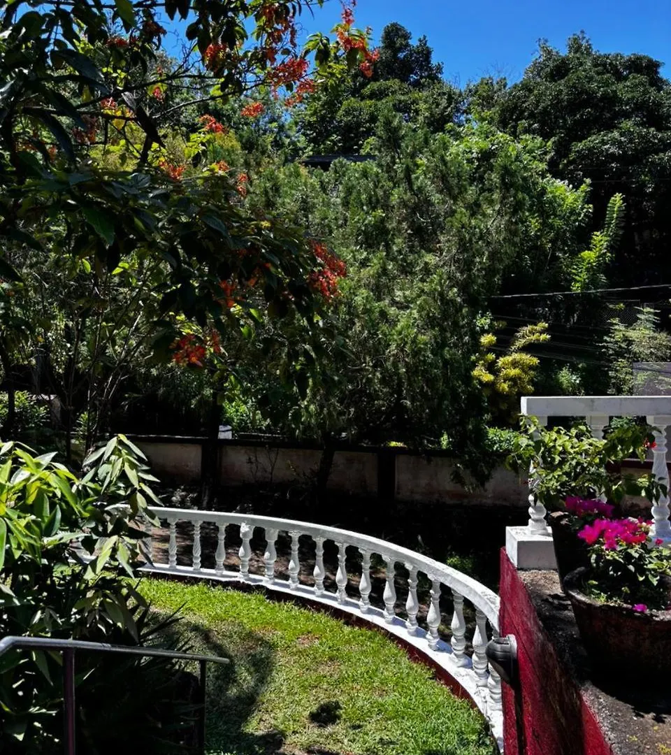 No 06 Veediya Bandara Lane Bahirawakanda Kandy 0*,